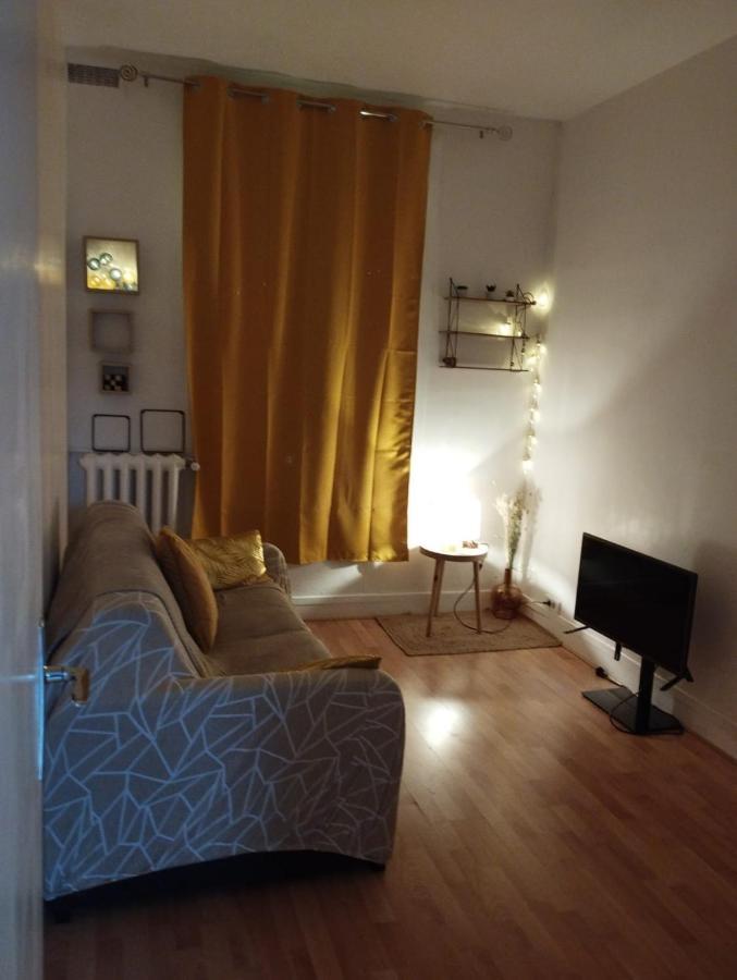 Parisian Vibes A Clichy Apartment Exterior photo